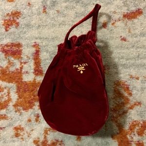 💥 RARE Prada Veluto Será Bag in Red